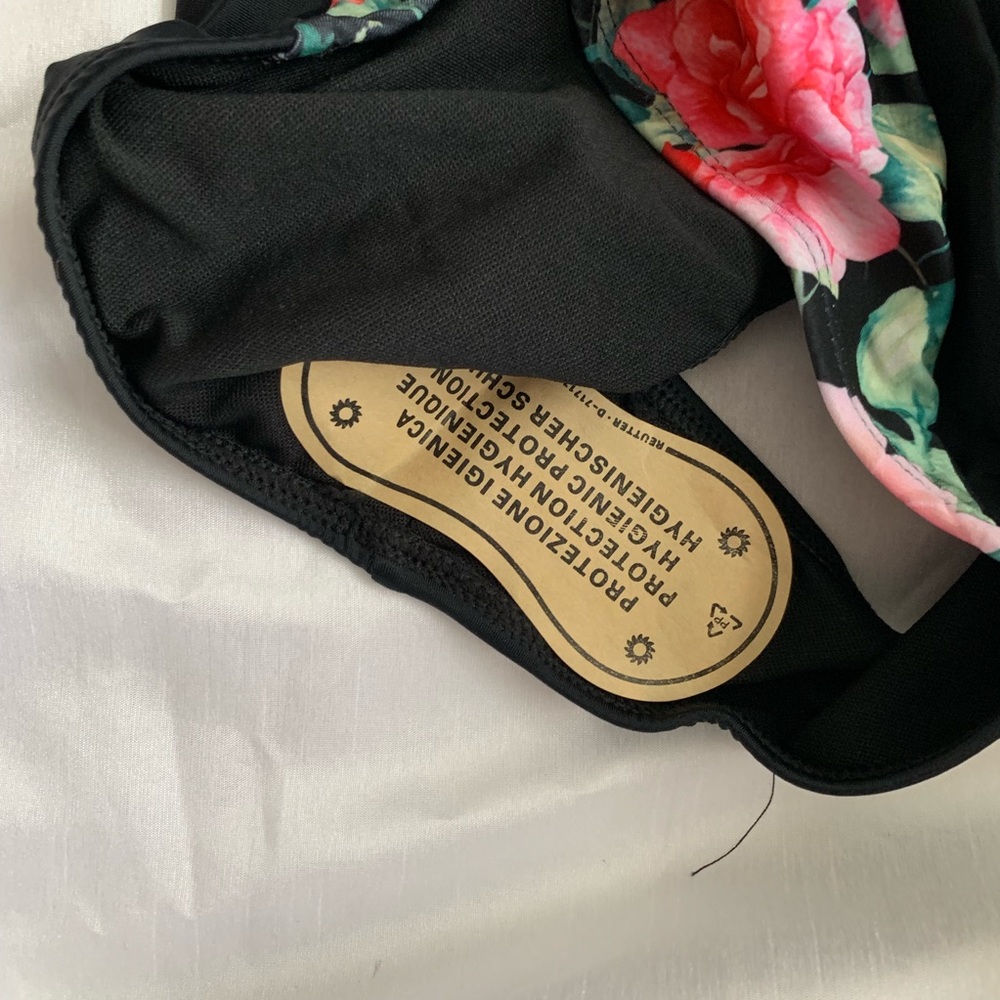 HOST PICK! Tropical Print Black One Piece - Picture 4 of 5